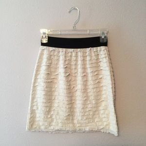 2 for $8/White pull-on ruffled pencil skirt